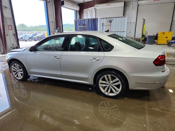 2019 VOLKSWAGEN PASSAT