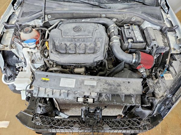 2019 VOLKSWAGEN PASSAT