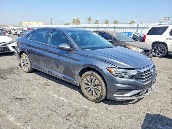 2021 VOLKSWAGEN JETTA S / SE / R-Line