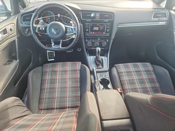 2019 VOLKSWAGEN GTI