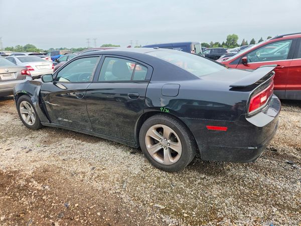 2013 DODGE CHARGER SXT