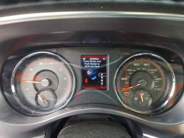 2013 DODGE CHARGER SXT