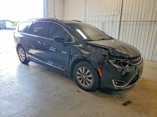 2020 CHRYSLER PACIFICA Touring L Plus