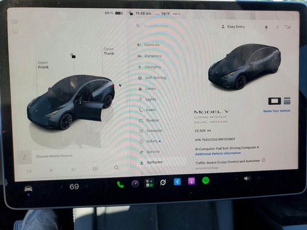 2024 TESLA MODEL Y