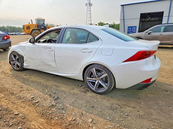 2018 LEXUS IS 300