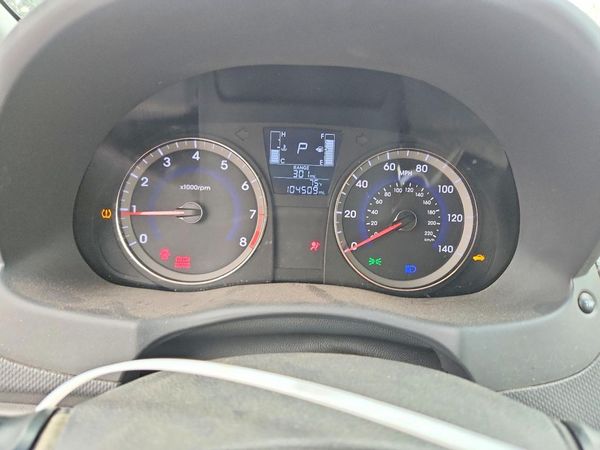 2015 HYUNDAI ACCENT