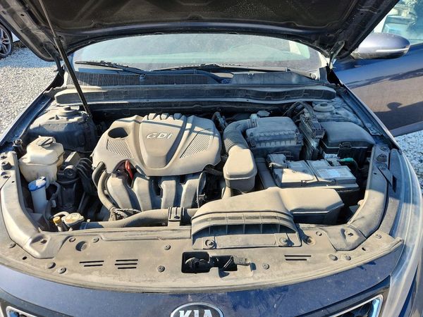 2015 KIA OPTIMA GL - Middle-low