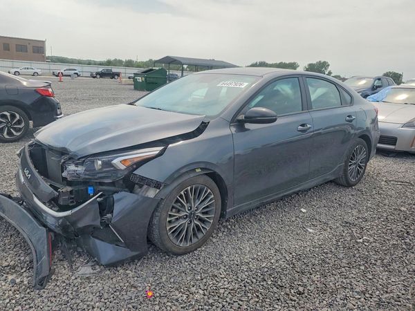 2024 KIA FORTE GT Line