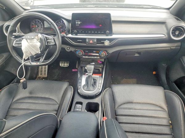 2024 KIA FORTE GT Line
