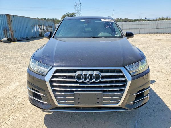 2017 AUDI Q7 quattro Premium Plus