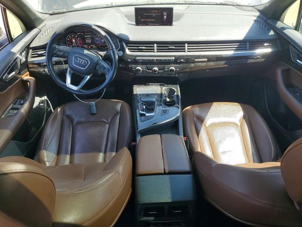 2017 AUDI Q7 quattro Premium Plus