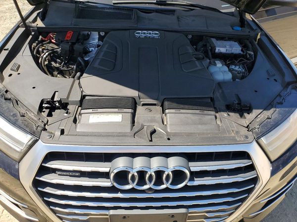 2017 AUDI Q7 quattro Premium Plus