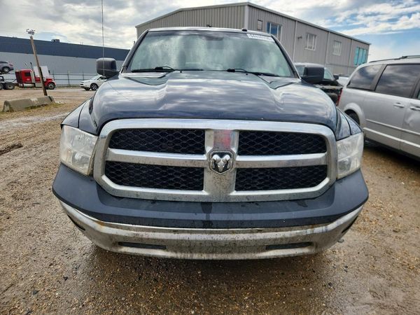 2017 RAM 1500 ST CREW CAB 4X4