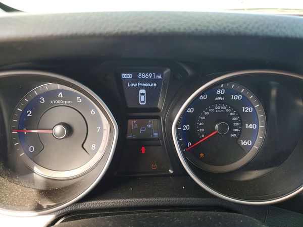 2016 HYUNDAI ELANTRA