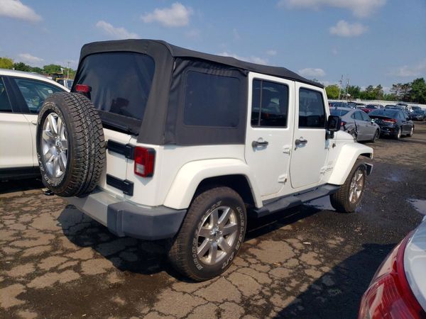 2015 JEEP WRANGLER UNLIMITED SAHARA 4X4