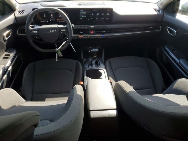 2026 KIA K4 LX, LXS