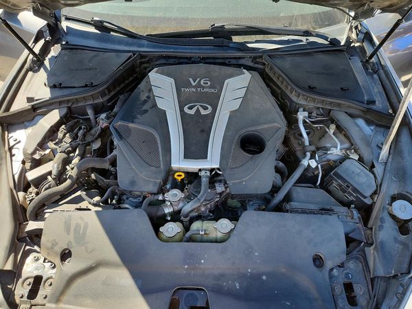 2016 INFINITI Q50
