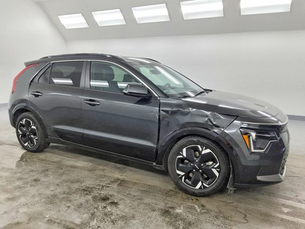 2023 KIA NIRO Wind