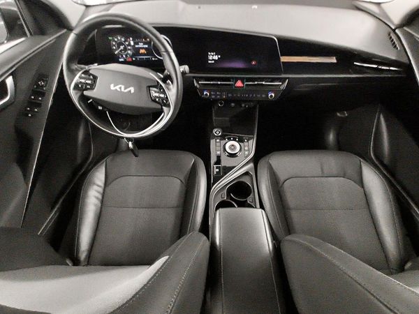 2023 KIA NIRO Wind