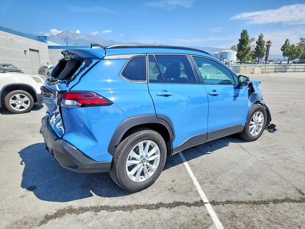 2026 TOYOTA COROLLA CROSS
