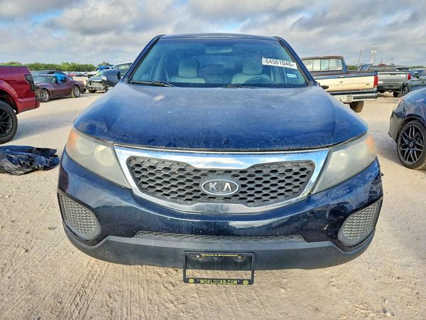 2013 KIA SORENTO Base / LX