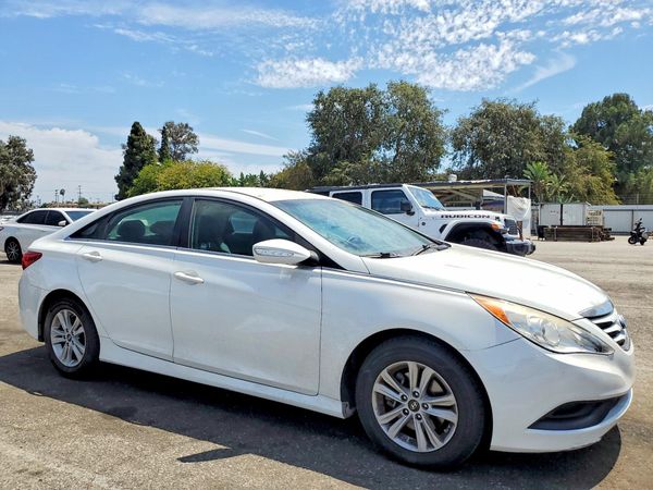 2014 HYUNDAI SONATA GLS/ GLS Popular