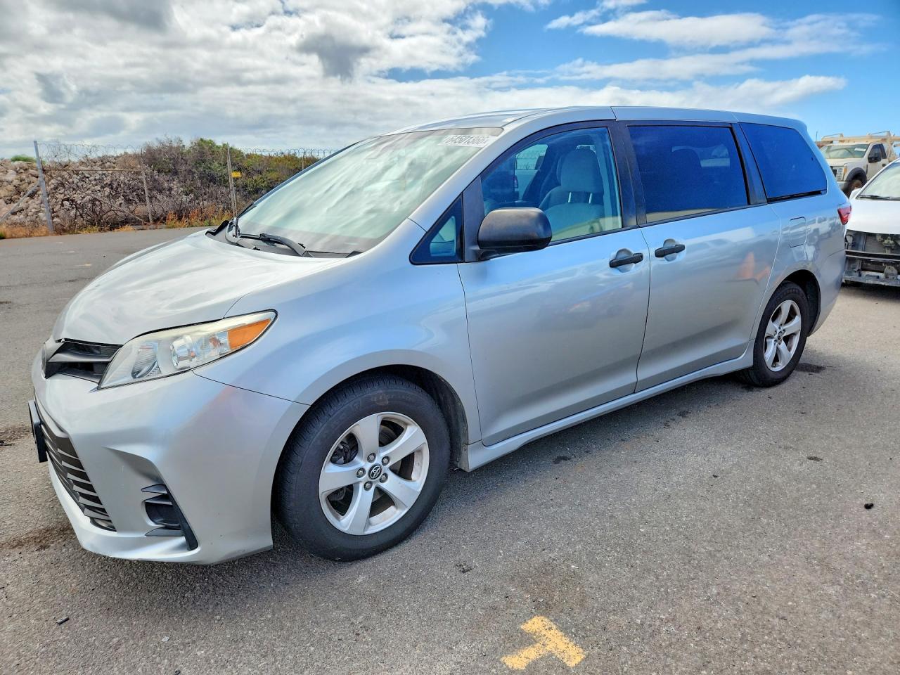 2020 TOYOTA SIENNA D grade