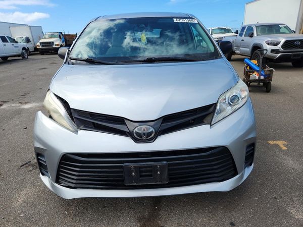 2020 TOYOTA SIENNA D grade