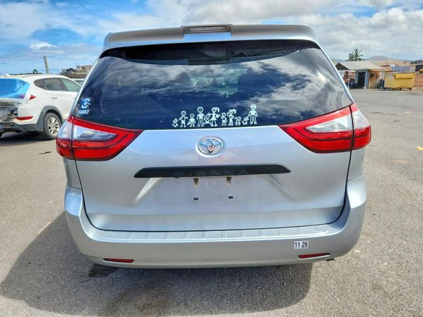 2020 TOYOTA SIENNA D grade