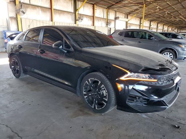 2022 KIA K5