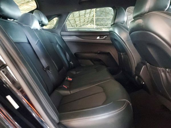 2022 KIA K5