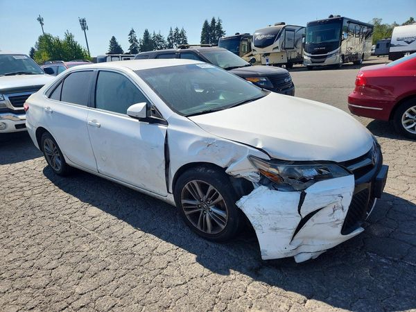 2017 TOYOTA CAMRY