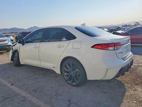 2025 TOYOTA COROLLA LE, SE