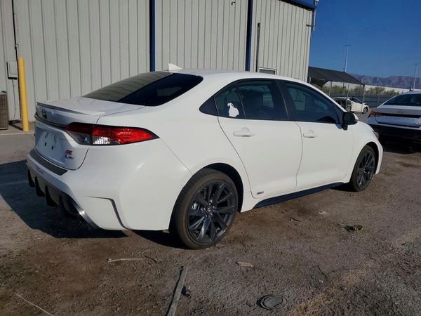 2025 TOYOTA COROLLA LE, SE