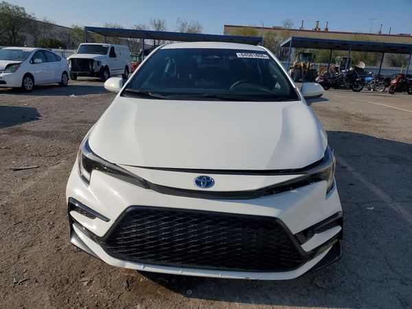 2025 TOYOTA COROLLA LE, SE