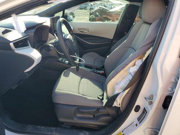 2025 TOYOTA COROLLA LE, SE