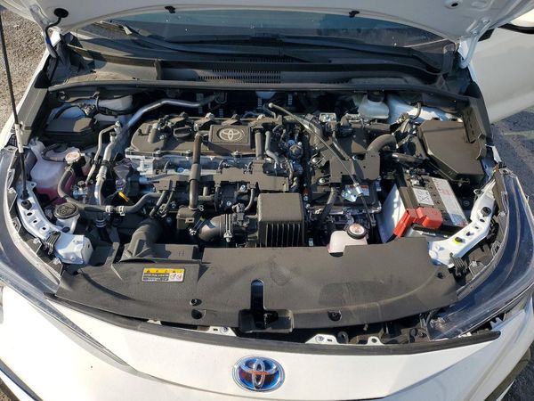 2025 TOYOTA COROLLA LE, SE