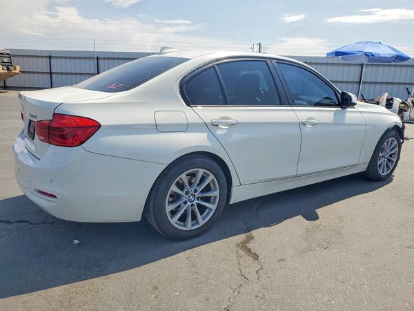 2016 BMW 320