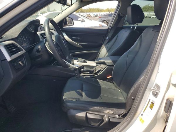 2016 BMW 320