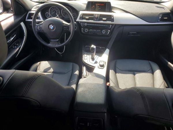 2016 BMW 320