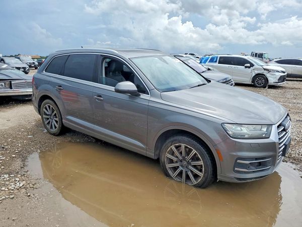 2017 AUDI Q7 quattro Premium Plus
