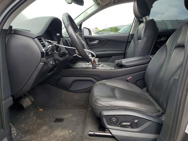 2017 AUDI Q7 quattro Premium Plus