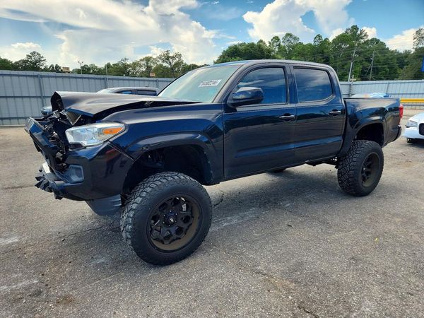 2020 TOYOTA TACOMA SR5