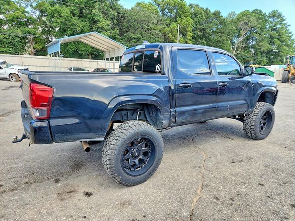 2020 TOYOTA TACOMA SR5