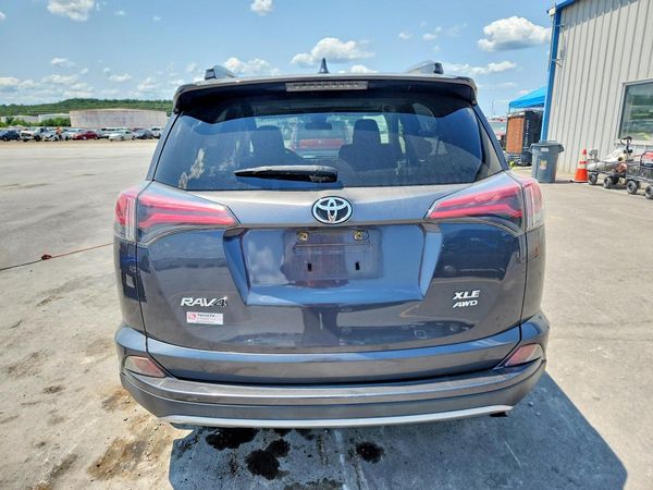 2018 TOYOTA RAV4 Adventure/XLE