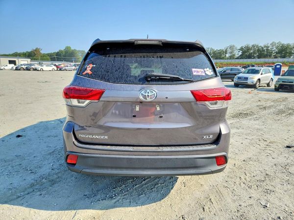2019 TOYOTA HIGHLANDER SE/XLE