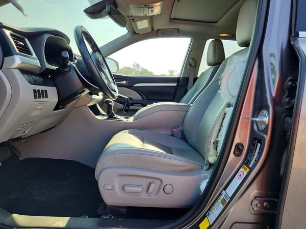2019 TOYOTA HIGHLANDER SE/XLE