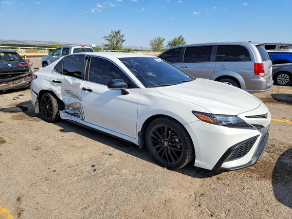 2022 TOYOTA CAMRY