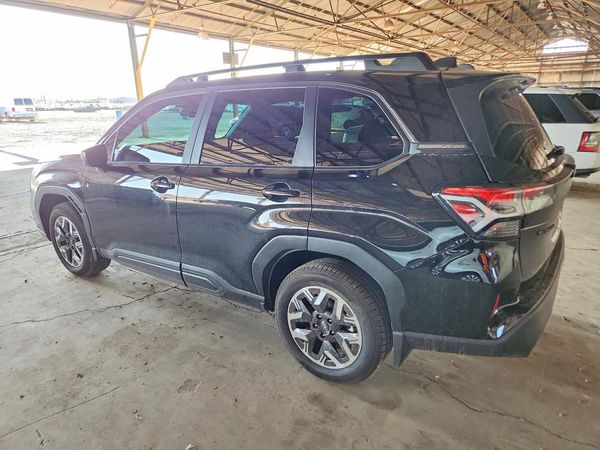 2025 SUBARU FORESTER Premium Base