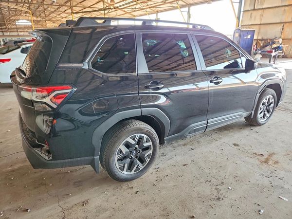 2025 SUBARU FORESTER Premium Base